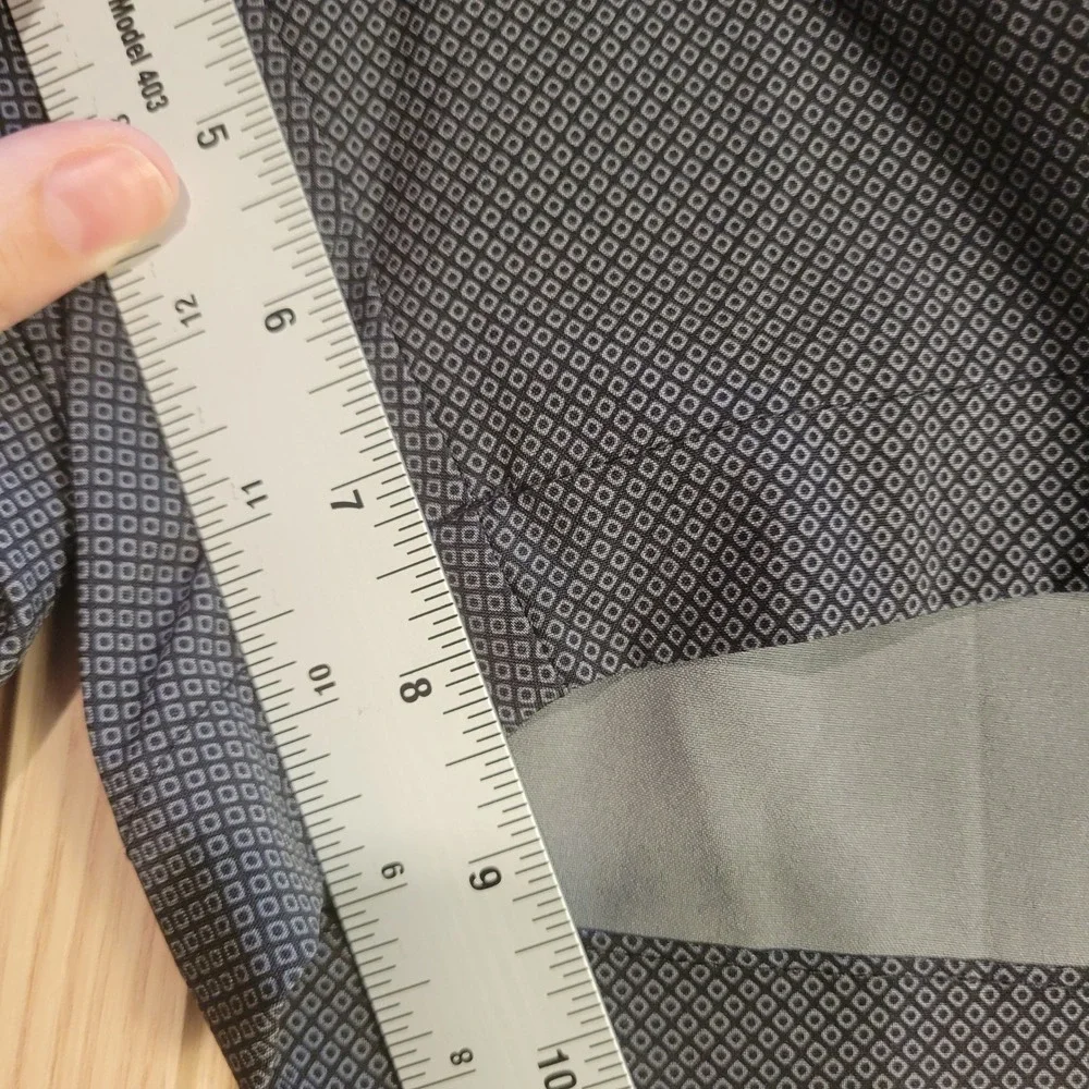 Mens Gray Geometric Diamond Pattern Golf Shorts Flat Front Casual Size 42